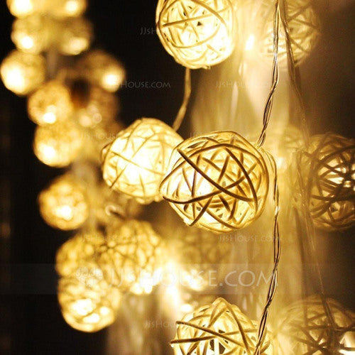 Battery Operated Ratten Ball LED Decoration Light - Warm White - salpers.ch